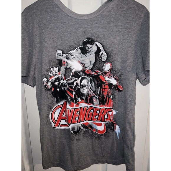 Marvel Comics Avengers Graphic T Shirt Gray Medium - Picture 1 of 3